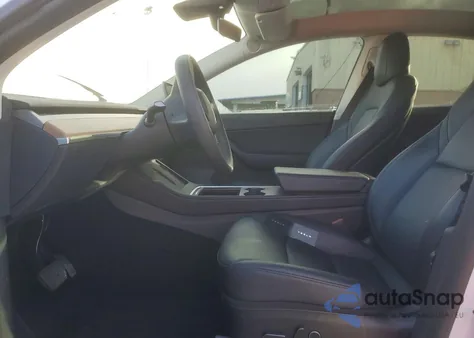 2022 Tesla Model Y from USA, damaged, VIN 7SAYGDEE2NF356391